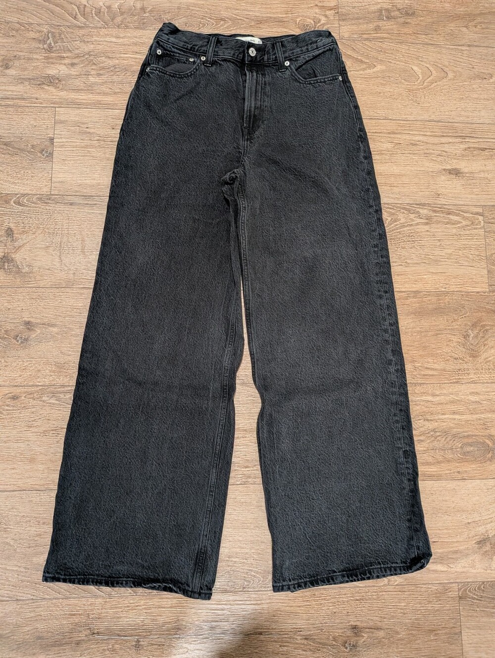 Abercrombie & Fitch High-Rise Wide-Leg Black Jeans